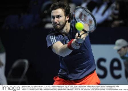 27.10.2015. Basel, Switzerland. Basel Swiss Indoor Tennis Championships. Day Three. Ernests Gulbis in action in the match between John Inser of the United States of America and Ernests Gulbis of Latvia xDavidxEmmx  ActionPlus11676459