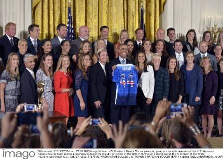U.S. President Barack Obama poses for group photos with members of the U.S. Women s National Soccer Team during a ceremony to honor them and their victory in the 2015 FIFA Women s World Cup at the East Room of the White House in Washington D.C., Oct. 27, 2015. ) (SP)-US-WASHINGTON-SOCCER-U.S. WOMEN S NATIONAL SOCCER TEAM YinxBogu 