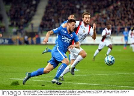 Andy Delort (cae) - Paul Baysse (nic) FOOTBALL : SM Caen vs OGC Nice - Coupe de la Ligue (Ligapokal) - 16eme de finale - 28 10 2015 AnthonyBIBARD FEP 