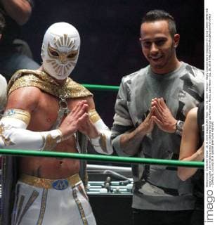 Oct. 28, 2015 - Mexico - Newly crowned World Champion F1 Driver LEWIS HAMILTON visits a Luche Libre wrestling match to celebrate Dia De Los Muertos in Mexico. Latin News - Oct. 28, 2015  - ZUMAu78_