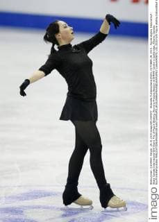 Elizaveta Tuktamysheva (RUS), OCTOBER 29, 2015 : Figure skating Eiskunstlauf : Skate Canada International ISU Grand Prix of Figure Skating, Womens Practice Session at ENMAX Centre in Lethbridge, Alberta, Canada. NoxThirdxPartyxSales  (qdwa042975)