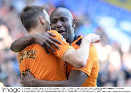 31.10.2015. St Andrews, Birmingham, England. Skybet Championship. Birmingham City versus Wolverhampton Wanderers. Dave Edwards celebrates the opening goal with Benik Afobe. xMichaelxEdenx  ActionPlus11677533