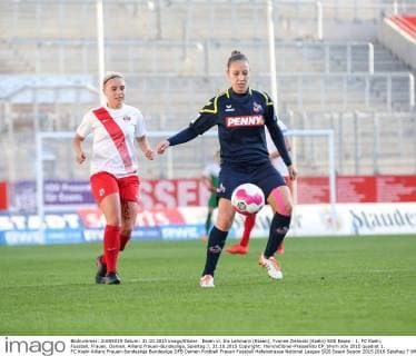 Essen vl. Ina Lehmann (Essen), Yvonne Zielinski (Koeln) SGS Essen - 1. FC Koeln, Fussball, Frauen, Damen, Allianz Frauen-Bundesliga, Spieltag 7, 31.10.2015 Copyright: Horn xEibner-Pressefoto EP_bhorn