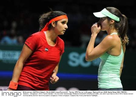 Tennis, WTA Turnier in Singapur Martina Hingis (SUI) Sania Mirza (IND) TENNIS : Masters - Singapour - WTA Tennis Damen - 01 11 2015 Tennismagx 