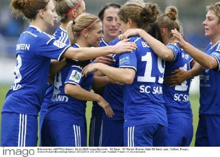 SC Sand - SV Werder Bremen Jubel SC Sand, quer, Fußball, Frauen, Allianz-Frauen-Bundesliga Saison 2015 2016