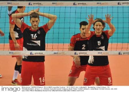 01.11.2015, xtkx, Volleyball 1. Bundesliga, United Volleys - CV Mitteldeutschland, emspor, v.l. Christian Duennes (United Volleys) , Bryan Fraser (United Volleys) , Lukas Bauer (United Volleys),