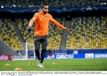 151102 Shakhtar Donetsk Alex Teixeira - Training im Vorfeld der Begegnung gegen Malmö FF in der ChampionsLeague - 2 november 2015 in Lwiw .  Copyright: PETTERxARVIDSON BB151102PA003