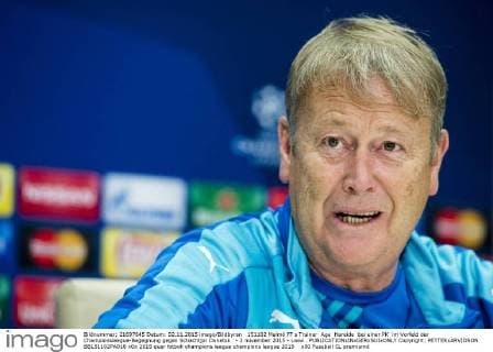 151102 Malmö FF s Trainer Age Hareide bei einer PK im Vorfeld der Championsleague-Begegnung gegen Schachtjor Donetsk - 2 november 2015 - Lwiw .  Copyright: PETTERxARVIDSON BB151102PA018