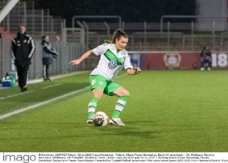 Fußball, Allianz Frauen Bundesliga, Bayer 04 Leverkusen - VfL Wolfsburg; Ramona Bachmann (Wolfsburg, 19) Freisteller, Einzelbild, Aktion, action. xtgx