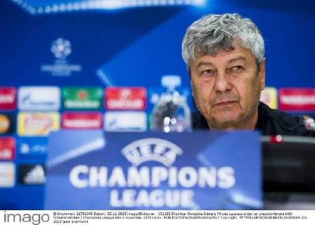 151102 Shakhtar Donetsks tränare Mircea Lucescu under en presskonferens inför fotbollsmatchen i Champions League den 2 november 2015 i Lviv.  Copyright: PETTERxARVIDSON BB151102PA069