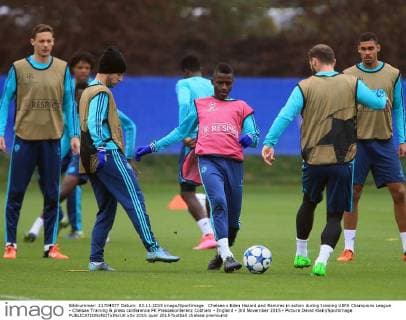 Chelsea s Eden Hazard and Ramires in action during training UEFA Champions League - Chelsea Training & press conference PK Pressekonferenz Cobham - England - 3rd November 2015 - Picture David Klein Sportimage EDITORIAL USE ONLY. No use with unauthorised audio, video, data, fixture lists, club league logos or live services. Online in-match use limited to 120 images, no video emulation. No use in betting, games or single club league player publications.