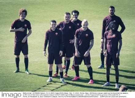 Nov. 3, 2015 - Rome, Italy - AS Roma s players warm up during a training session, on the eve of the team s Champions League football match against Bayer Leverkusen. , at the Trigoria training ground in the outskirts of Rome, on November 3, 2015 Champions League; training As Roma  - ZUMAn230