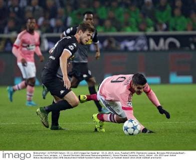 03.11.2015, xovx, Fussball UEFA Champions League, Borussia Mönchengladbach - Juventus Turin, emspor, v.l. Havard Nordveit (Borussia Moenchengladbach), Alvaro Morata (Juventus Turin), Aktion.