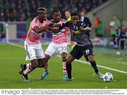 03.11.2015, xovx, Fussball UEFA Champions League, Borussia Mönchengladbach - Juventus Turin, emspor, v.l. Paul Pogba (Juventus Turin), Patrice Evra (Juventus Turin), Ibrahima Traore (Borussia Moenchengladbach), Aktion.