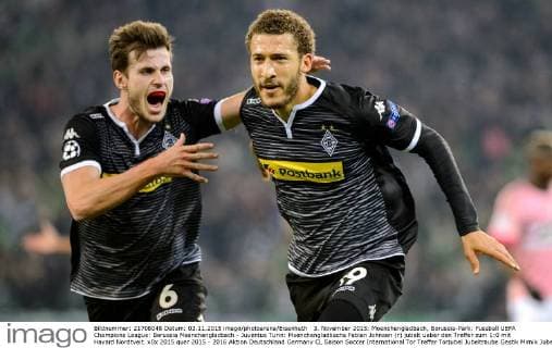 3. November 2015: Moenchengladbach, Borussia-Park: Fussball UEFA Champions League: Borussia Moenchengladbach - Juventus Turin: Moenchengladbachs Fabian Johnson (r) jubelt ueber den Treffer zum 1:0 mit Havard Nordtveit.