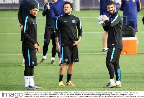 Fußball, Champions League, FC Barcelona Training und PK Nov. 3, 2015 - Barcelona, Catalonia, Spain - BARCELONA -november 03- SPAIN: Dani Alves, Neymar Jr. and Arda Turan during the training before the Champions League match against Bate Borisov, on november 03, 2015. Photo: Barcelona Training Champions  - ZUMAn230