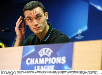 Fußball, Champions League, FC Barcelona Training und PK Nov. 3, 2015 - Barcelona, Catalonia, Spain - BARCELONA -november 03- SPAIN: Thomas Vermaelen during the press conference PK Pressekonferenz after the training before the Champions League match against Bate Borisov, on november 03, 2015. Photo: Barcelona Training Champions  - ZUMAn230