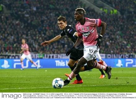 03.11.2015, Fussball UEFA Champions League 2015 2016, Gruppenphase, 4.Spieltag, Borussia Mönchengladbach - Juventus Turin, im Borussia-Park Mönchengladbach. v.l. Andreas Christensen (Gladbach) gegen Paul Pogba (Juventus Turin) 