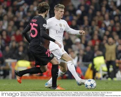 Fußball, Champions League, Real Madrid - Paris St. Germain Partido de futbol entre el Real Madrid y el Paris Saint Germain de la Champions League 2015 2016, celebrado en el estadio Santiago Bernabeu, en Madrid 03 11 2015. Soccer match between Real Madrid and Paris Saint Germain of the 2015 2016 Champions League, held at the Santiago Bernabeu stadium, in Madrid 11 03 2015. Kroos 