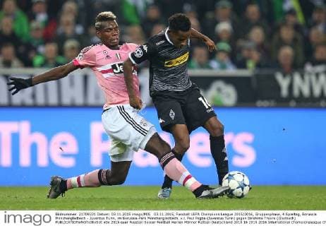 03.11.2015, Fussball UEFA Champions League 2015 2016, Gruppenphase, 4.Spieltag, Borussia Mönchengladbach - Juventus Turin, im Borussia-Park Mönchengladbach. v.l. Paul Pogba (Juventus Turin) gegen Ibrahima Traore (Gladbach) 
