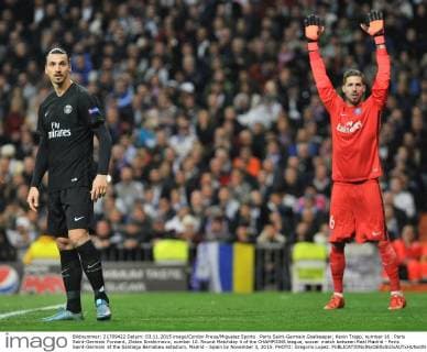Paris Saint-Germain Goalkeeper, Kevin Trapp, number 16 . Paris Saint-Germain Forward, Zlatan Ibrahimovic, number 10. Round Matchday 4 of the CHAMPIONS league, soccer match between Real Madrid - Paris Saint-Germain at the Santiago Bernabeu estadium, Madrid - Spain by November 3, 2015. PHOTO: Gregorio Lopez. 
