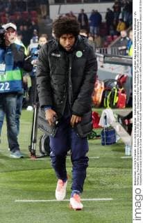 Eindhoven Dante ( 18, VfL Wolfsburg) auf dem Weg zur Ersatzbank PSV Eindhoven - VfL Wolfsburg, Fussball, Champions-League, 03.11.2015, Copyright: Deutzmann Eibner-Pressefoto EP_CDN