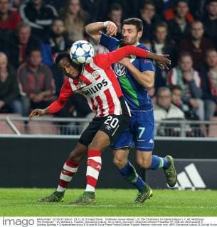 Eindhoven Joshua Brenet ( 20, PSV Eindhoven) mit Daniel Caligiuri ( 7, VfL Wolfsburg) PSV Eindhoven - VfL Wolfsburg, Fussball, Champions-League, 03.11.2015, Copyright: Deutzmann Eibner-Pressefoto EP_CDN