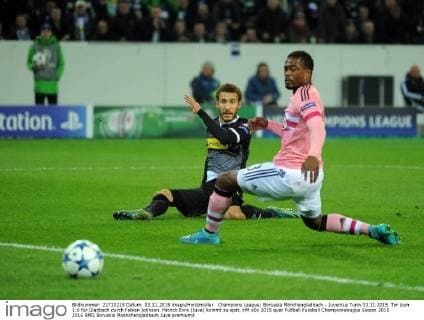 Champions League: Borussia Mönchengladbach - Juventus Turin 03.11.2015. Tor zum 1:0 für Gladbach durch Fabian Johnson. Patrick Evra (Juve) kommt zu spät. HM