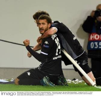 Champions League: Borussia Mönchengladbach - Juventus Turin 03.11.2015. Torschütze Fabian Johnson (BMG) jubelt nach dem 1:0. Dahinter: Havard Nordtveit. HM