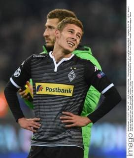 Champions League: Borussia Mönchengladbach - Juventus Turin 03.11.2015. Havard Nordtveit enttäuscht nach dem Schlußpfiff. Dahinter: Fabian Johnson (beide BMG). HM