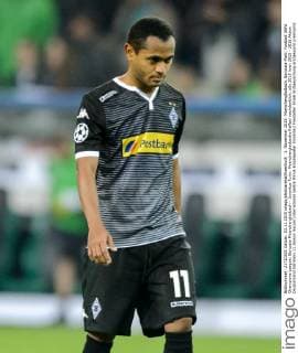 3. November 2015: Moenchengladbach, Borussia-Park: Fussball UEFA Champions League: Borussia Moenchengladbach - Juventus Turin: Moenchengladbachs Raffael nachdenklich.