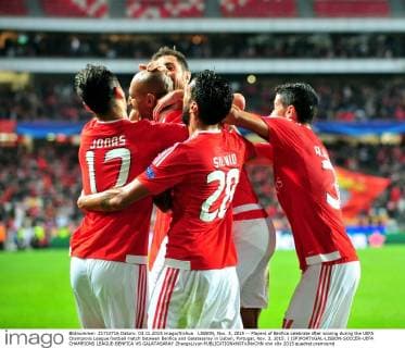 LISBON, Nov. 3, 2015 -- Players of Benfica celebrate after scoring during the UEFA Champions League football match between Benfica and Galatasaray in Lisbon, Portugal, Nov. 3, 2015. ) (SP)PORTUGAL-LISBON-SOCCER-UEFA CHAMPIONS LEAGUE-BENFICA VS GALATASARAY ZhangxLiyun 