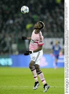 Stadion im Borussia-Park, Mönchengladbach 3.11.2015, UEFA Champions League Saison 2015 16 Vorrunde, 4. Spieltag, Borussia Mönchengladbach (Moenchengladbach, Gladbach) vs. Juventus Turin (Juve) ---- Paul Pogba (Juve)