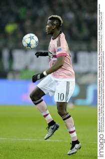 Stadion im Borussia-Park, Mönchengladbach 3.11.2015, UEFA Champions League Saison 2015 16 Vorrunde, 4. Spieltag, Borussia Mönchengladbach (Moenchengladbach, Gladbach) vs. Juventus Turin (Juve) ---- Paul Pogba (Juve)