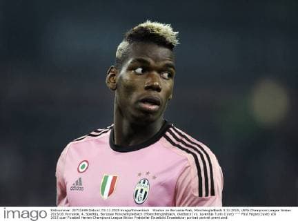 Stadion im Borussia-Park, Mönchengladbach 3.11.2015, UEFA Champions League Saison 2015 16 Vorrunde, 4. Spieltag, Borussia Mönchengladbach (Moenchengladbach, Gladbach) vs. Juventus Turin (Juve) ---- Paul Pogba (Juve)