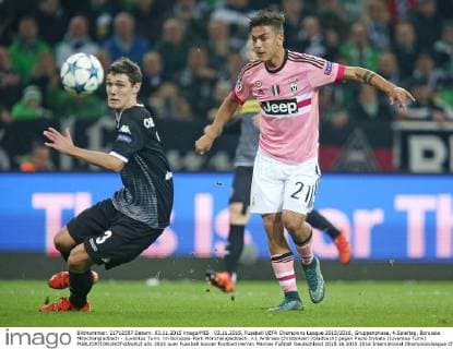 03.11.2015, Fussball UEFA Champions League 2015 2016, Gruppenphase, 4.Spieltag, Borussia Mönchengladbach - Juventus Turin, im Borussia-Park Mönchengladbach. v.l. Andreas Christensen (Gladbach) gegen Paulo Dybala (Juventus Turin) 