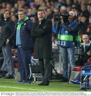 Eindhoven Dieter Hecking (Trainer, VfL Wolfsburg) PSV Eindhoven - VfL Wolfsburg, Fussball, Champions-League, 03.11.2015, Copyright: Deutzmann Eibner-Pressefoto EP_CDN