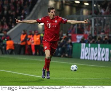 04.11.2015, Fussball, Champions League, FC Bayern München vs. Arsenal FC im Bild: Jubel zum 1:0 Robert Lewandowski (FCB)