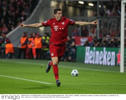 04.11.2015, Fussball, Champions League, FC Bayern München vs. Arsenal FC im Bild: Jubel zum 1:0 Robert Lewandowski (FCB)