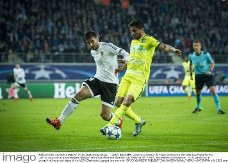 - GENT, BELGIUM: Valencia s Antonio Barragan and Gent s Kenneth Saief fight for the ball during a soccer game between Belgian team KAA Gent and Spanish club Valencia CF in Gent, Wednesday 04 November 2015, game four in group H of the group stage of the UEFA Champions League tournament. YORICKxJANSENS  x04733478x