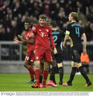 TOR zum 2:0 durch Torwart Sven Ulreich FC Bayern München Champions League CL Gruppenphase FC Bayern München FCB vs Arsenal London FC 04.11.2015 FC Bayern München FCB vs Arsenal London FC