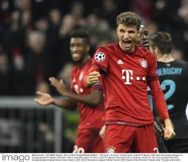 TOR zum 2:0 durch Torwart Sven Ulreich FC Bayern München Champions League CL Gruppenphase FC Bayern München FCB vs Arsenal London FC 04.11.2015 FC Bayern München FCB vs Arsenal London FC