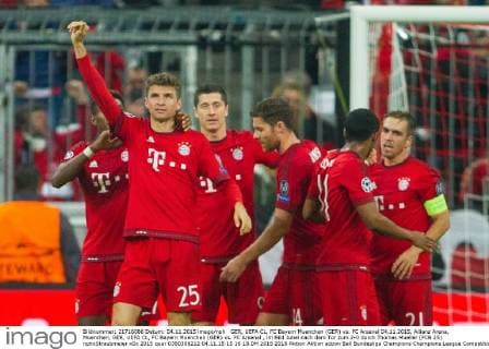 GER, UEFA CL, FC Bayern Muenchen (GER) vs. FC Arsenal 04.11.2015, Allianz Arena, Muenchen, GER, UEFA CL, FC Bayern Muenchen (GER) vs. FC Arsenal , im Bild Jubel nach dem Tor zum 2-0 durch Thomas Mueller (FCB 25) nphxStraubmeier