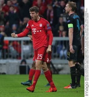 04.11.2015, Fussball, CL, Champions League, FC Bayern vs Arsenal FC 04.11.2015, Fussball Champions League 2015 2016, FC Bayern vs Arsenal FC, Allianz Arena Muenchen, im Bild: 2:0 jubel Torschütze Thomas Müller (FCB)
