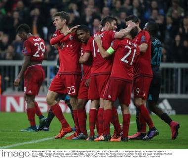04.11.2015, Fussball, CL, Champions League, FC Bayern vs Arsenal FC 04.11.2015, Fussball Champions League 2015 2016, FC Bayern vs Arsenal FC, Allianz Arena Muenchen, im Bild: 2:0 jubel Torschütze Thomas Müller (FCB)