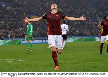 Fußball, Champions League, AS Rom - Bayer Leverkusen As Roma 04 11 2015 - campionato di calcio serie A AS Roma vs. Bayer 04 Leverkusen: Edin Dzeko 