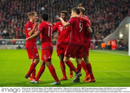 Mittwoch 04.11.2015, CL, UEFA Champions League, Saison 2015 2016, Vorrunde Rueckspiel in Muenchen, FC Bayern Muenchen - Arsenal London FC, Torjubel Robert Lewandowski (FC Bayern 9) zum 1 zu 0 DeFodi507
