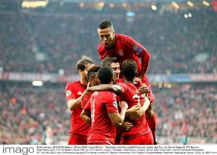 Muenchen die Mannschaft freut sich ueber das Tor von David Alaba 27 (FC Bayern Muenchen) zum 3:0, FC Bayern Muenchen vs. FC Arsenal London, Fussball, Champions League, 04.11.2015 Copyright: Kolbert xEibner-Pressefoto EP_ckt