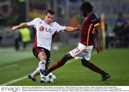 Fußball, Champions League, AS Rom - Bayer Leverkusen Giulio Donati Bayer, Gervinho Roma Roma 04-11-2015 Stadio Olimpico Football Calcio Champions League Group Stage Group, 2015 2016 AS Roma - Bayer Leverkusen andreaxstaccioli