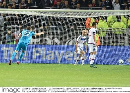 Fußball, Champions League, Olympique Lyon - Zenit St. Petersburg Artem Dzyuba (zenith) - Fussball, Champions League, Olympique Lyon vs. Zenit St. Petersburg - 04 11 2015 FredericChambert Panoramic 